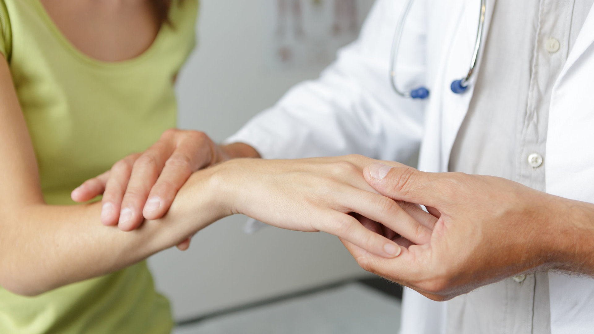gydymas šveicarija artrozė skauda šlaunikaulio bendrą gydymo