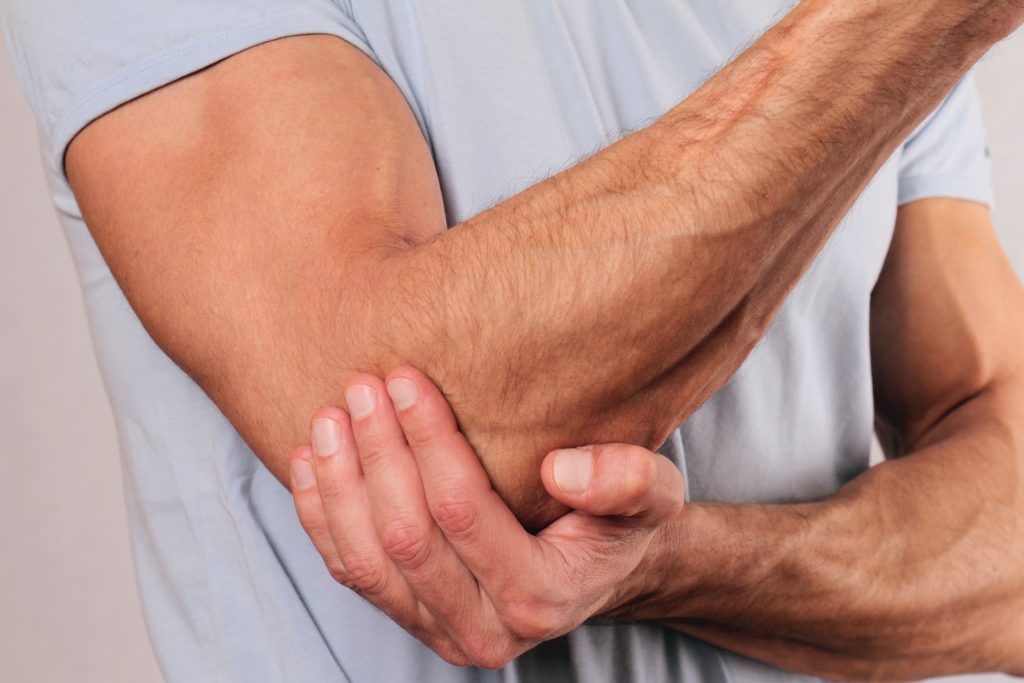 skausmas iš lenkimo alkūnės raumenų priežastys pėdos sąnario