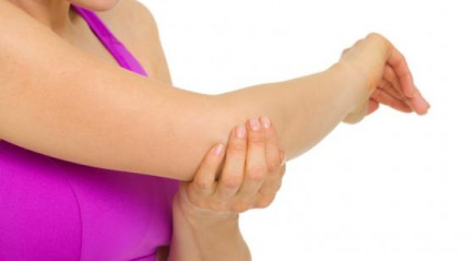 ligos jungtinio alkūnės vaistai nuo kojų padų skausmo
