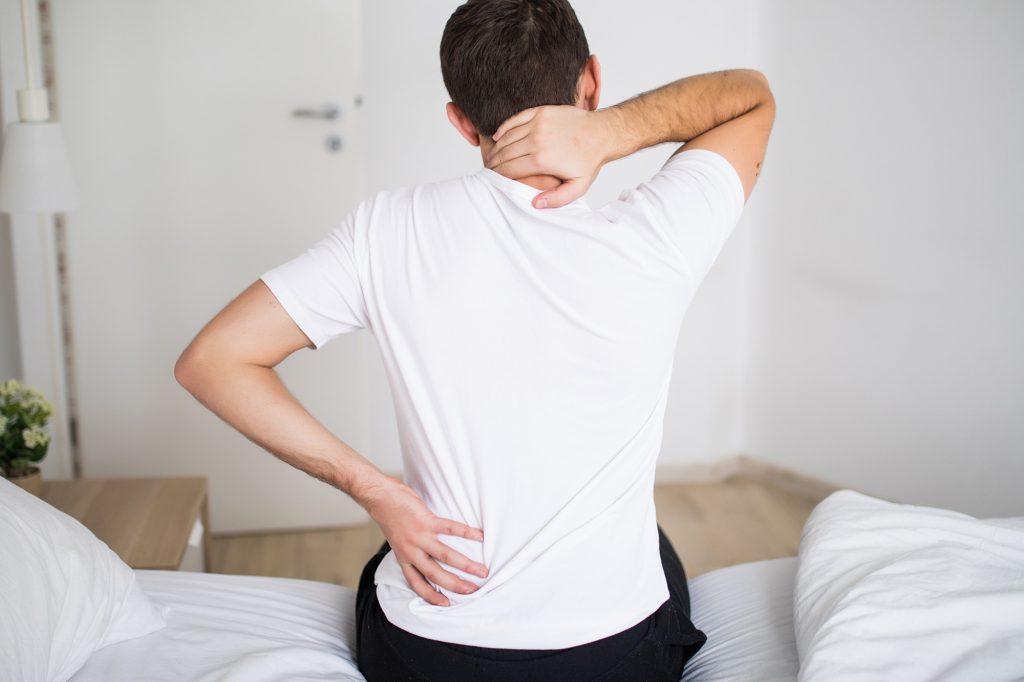 skausmas nugaros gydymo nugarą nuolatinė skausmas rankų sąnarius