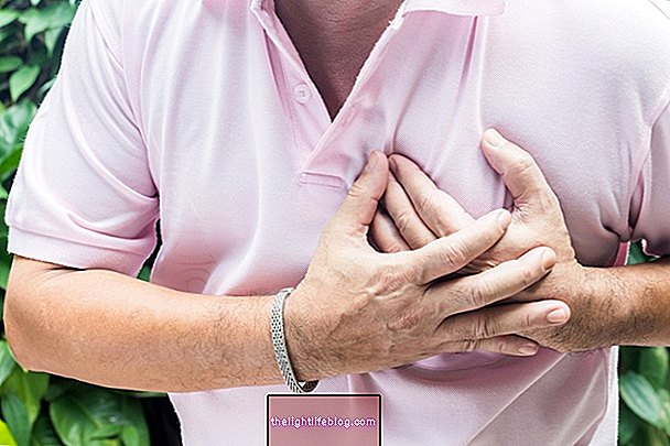 išlaikyti skausmą krūtinėje artritas 1 laipsnio rankos gydymas